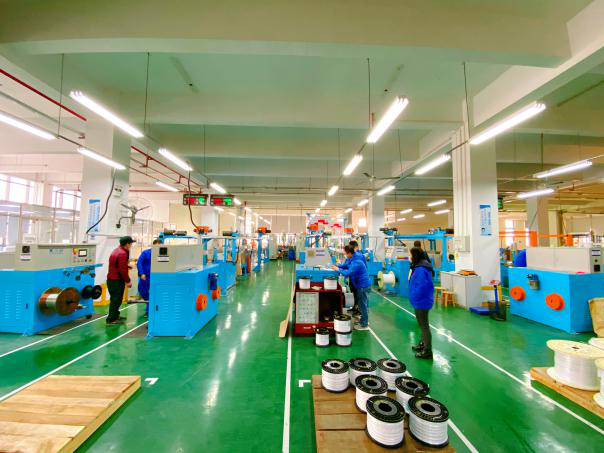 廣州電纜跨界趕制口罩鼻梁條兩周實現(xiàn)0至日產千萬根 廣州電纜跨界趕制口罩鼻梁條兩周實現(xiàn)0至日產千萬根